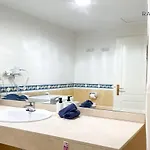 펜션 Raffi House 코라레호