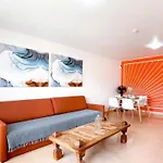Raffi House 펜션 *